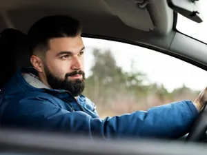 Bărbat din România, arestat de poliție în Germania, după ce și-a furat propria mașină - Foto: Freepik (Imagine cu rol ilustrativ)
