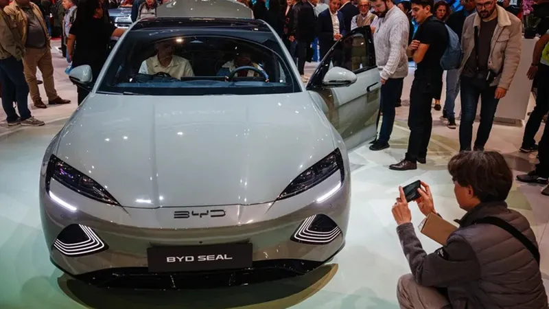 Mașinile chinezești, coșmarul industriei auto din Europa. Au inundat piața. 327.712 unități, în 2025 - Foto: Profimedia Images (Imagine cu rol ilustrativ)