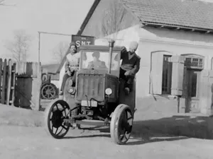 Primul tractor românesc, IAR 22, produs la Brașov în 1946. După ce a fost copiat - Foto: Facebook/Mașini românești