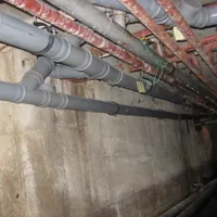O ieşeancă şi-a dat vecinul în judecată: vrea şi ea cheie de la garajul lui. A câştigat parţial/FOTO: ziaruldeiasi.ro