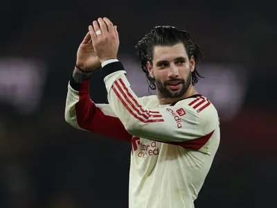 Dominik Szoboszlai părăsește terenul după meciul de fotbal din Premier League engleză dintre Arsenal și Liverpool - Foto: Profimediaa Images