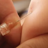 O tânără din Italia a primit din greşeală şase doze de vaccin Pfizer. Foto Pexels.com