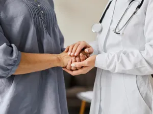 Persoanele de +40 ani pot beneficia de un pachet gratuit de analize medicale, fără asigurare Foto: Freepik (fotografie cu caracter ilustrativ)