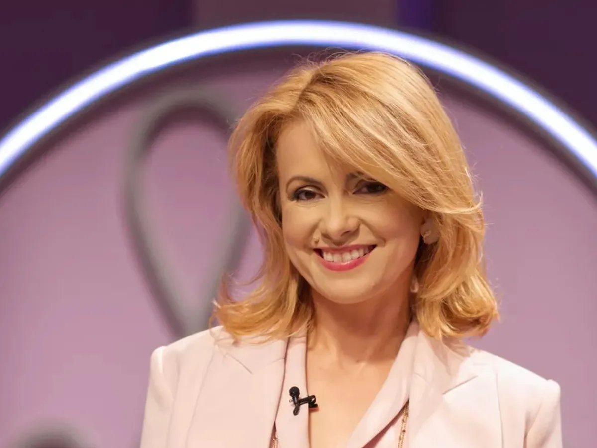 De ce și-a părăsit Simona Gherghe pertenerul după ce s-a angajat în televiziune - Foto: Facebook / Simona gherghe / imagine cu caracter ilustrativ