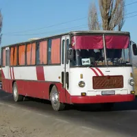 Turist în „Epoca de Aur”: Excursii cu autocarul - maxim 200 km, Taxi – 6 lei/km, salariu - 2.500 lei - Foto: automobileromanesti.ro (Imagine cu rol ilustrativ)