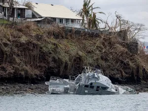 9 români erau pe insula Mayotte, lovită de ciclonul Chido. Evacuați cu o aeronavă militară franceză -  Foto: Profimedia Images