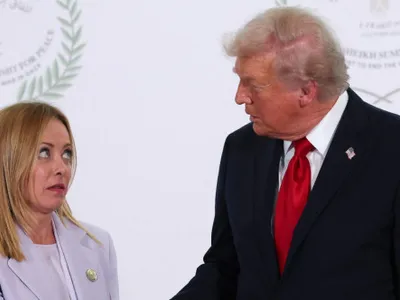 Trump susține că Meloni l-a „implorat” să se fotografieze împreună la summitul G7. „Mi-a fost milă de ea”. Reacția premierului italian