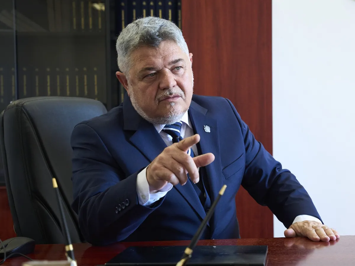 Moțiunea de cenzură împotriva Guvernului „România nu este de vânzare” este dezbătută și votată astăzi