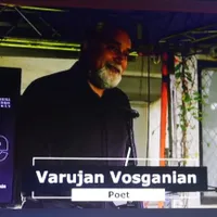 Poetul Varujan Vosganian/FOTO: facebook.com