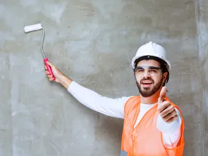 Casă distrusă de un fals zugrav. A luat 700 de euro și a „renovat” după ureche. Acum e de negăsit  - Foto: Profimedia Images (imagine cu rol ilustrativ)