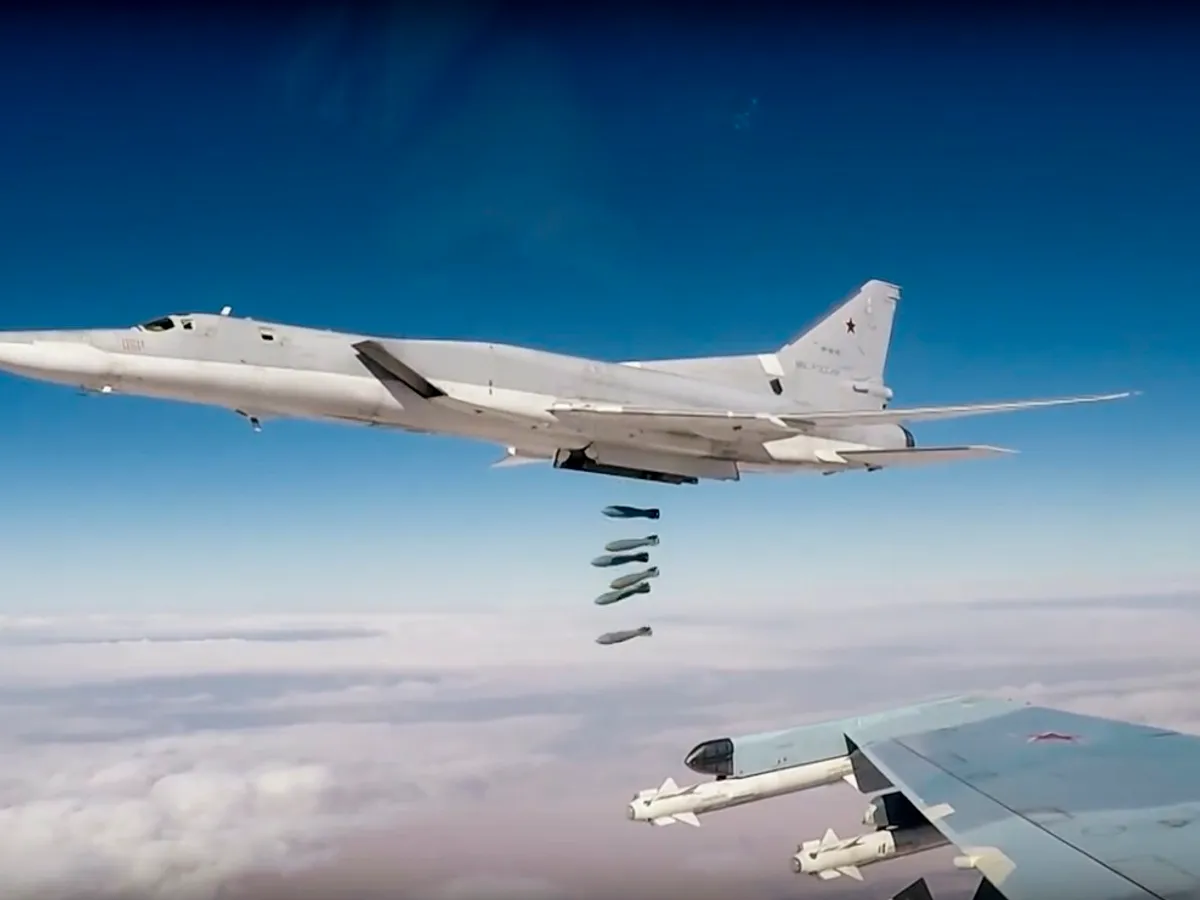 Ce vizează Rusia în Insula Șerpilor din Marea Neagră? Avioane strategice Tu-22M3 atacă cu rachete supersonice