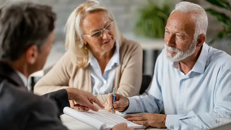 Plata pensie noi se poate face doar cu ajutorul avocatului. Ce trebuie să facă pensionarii Foto: Freepik (Fotografie cu cracter ilustrativ)