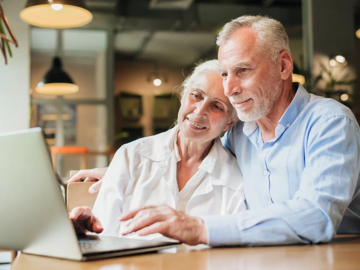 Pensionari pot munci la pensie - Foto: Freepik