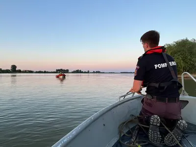 Persoană căutată în apă după ce două ambarcațiuni s-au ciocnit în Delta Dunării  - Foto; ISU Dobrogea / imagine cu caracter ilustrativ