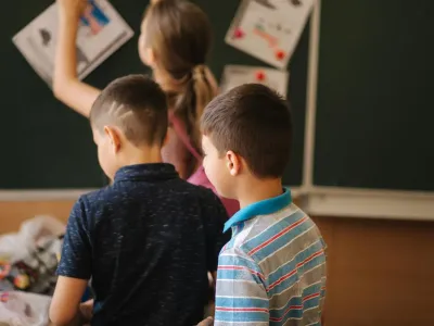 EXCLUSIV Doar 11.000 de copiii din Diaspora învață limba română, în școli. Profesorii, plătiți cu 30 € pe oră