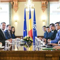 Întâlnire cu reprezentanții asociațiilor Moldova vrea autostradă, Împreună pentru A8 și Pro Infrastrucra. Foto Administrația Prezidențială