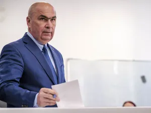 Ilie Bolojan, la votul din 4 mai - Foto: INQUAM PHOTOS/Alexandru Nechez