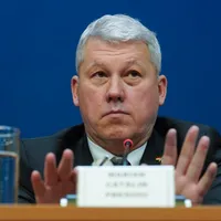 Predoiu: „Angajaţii MAI nu au nici atribuţia, nici dreptul să manevreze fizic buletinele de vot” - Foto: INQUAM Photos/ Saul Pop