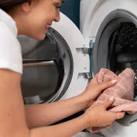 Produsul de doar 10 lei care-ți curăță instant mașina de spălat. Scapă de calcar, curăță și petele  - Foto: Profimedia Images (imagine cu rol ilustrativ)â