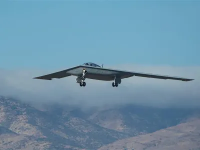 VIDEO Bombardierele B-21 ale SUA de 700.000.000$ vor doborî și avioane de vânătoare. Primesc rachete aer-aer