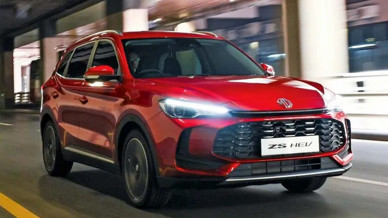MG ZS Hybrid+, primul adversar pentru Dacia Duster Hybrid. E mai ieftin cu 1.750 € și mai puternic - Foto: MG