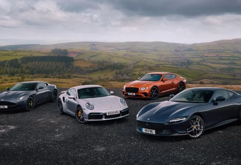 Piața auto 2022, +40%: Românii deja au înmatriculat 16 Bentley, 6 Ferrari și 78 Porsche. / Foto: topgear.com