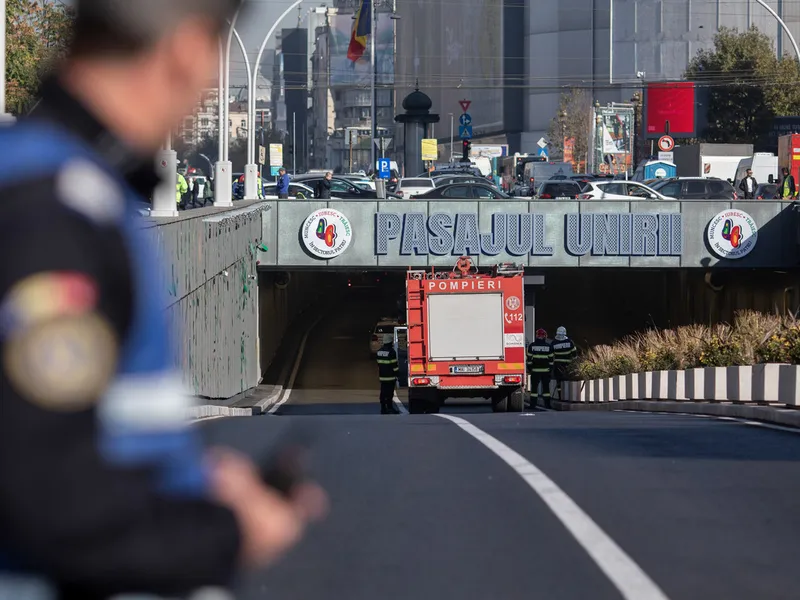 Primăria S4 mai bagă 4 mil. lei în Pasajul Unirii cu planșeul fisurat: Nou sistem de semnalizare. - Foto: Inquam Photos / Ilona Andrei