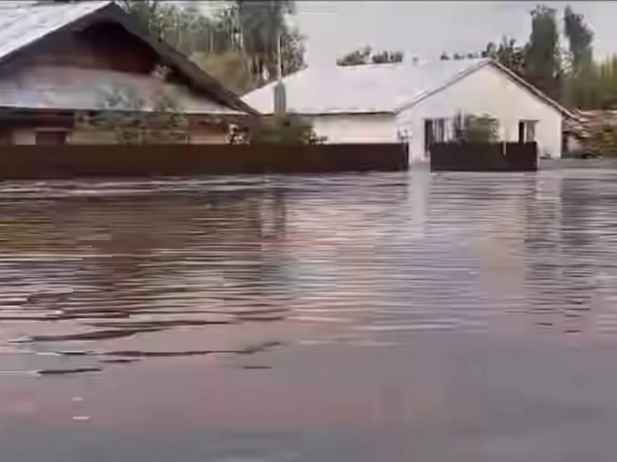 Doar 12% din casele din Vaslui afectate de inundații, asigurate obligatoriu. De ce nu se dau amenzi - Foto: Facebook/Meteoplus