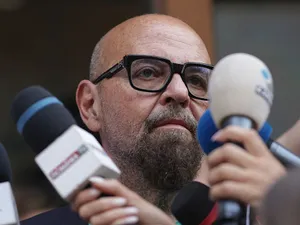 Piedone părăsind sediul DNA, astăzi, după audiere - Foto: INQUAM PHOTOS/George Călin