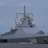 FOTO&VIDEO Rușii pun sisteme de rachete antiaeriene pe navele care patrulează în Marea Neagră / https://en.topwar.ru/