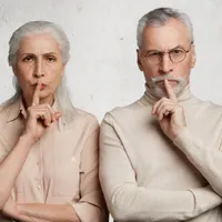 Cu cât crește pensia unui pensionar care a muncit 30 - 45 ani la recalculare? Dar dacă a avut grupe? - Foto: Freepik