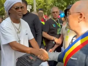 Ce i-a spus Emil Boc lui Ronaldinho, când a ajuns față în față cu el