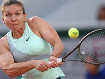 Simona Halep s-a calificat cu emoții în turul doi de la Roland Garros. / Foto: as.ro