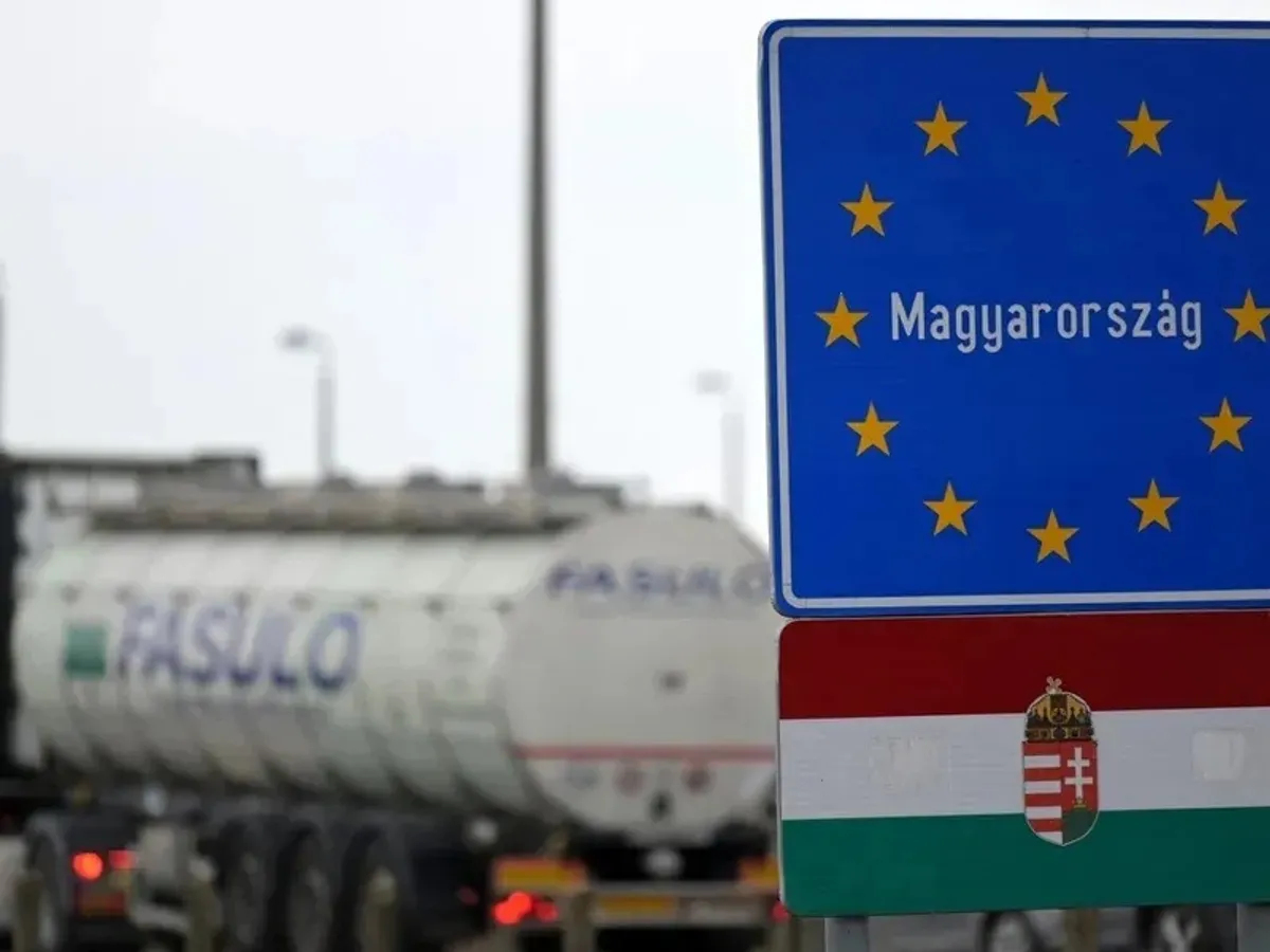 O veste bună, una rea pentru camioane în Ungaria: Nu cresc taxele, amendă 1.000€ pentru ocolirea autostrăzilor