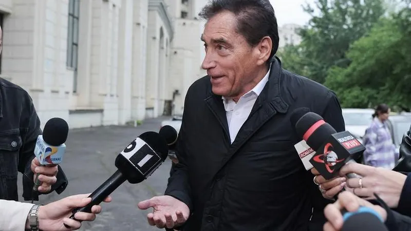 Dosarul Mineriadei: Fostul premier Petre Roman susține și după 34 de ani că nu e vinovat de nimic - FOTO: Inquam Photos / George Calin - Imagine cu rol ilustrativ