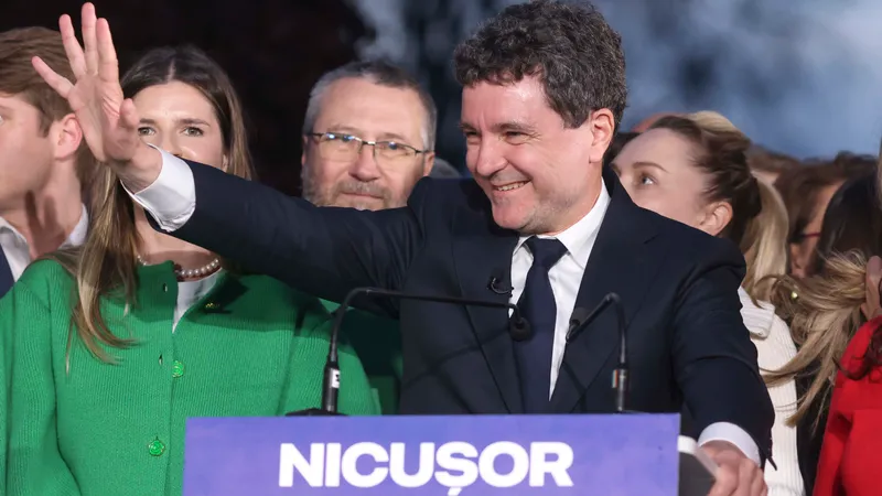 Nicușor Dan - INQUAM PHOTOS / Călin George
