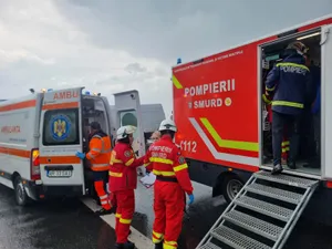 Plan Roșu de Intervenție după un accident grav pe autostrada A1. S-au trimis 10 ambulanțe SMURD - Foto: