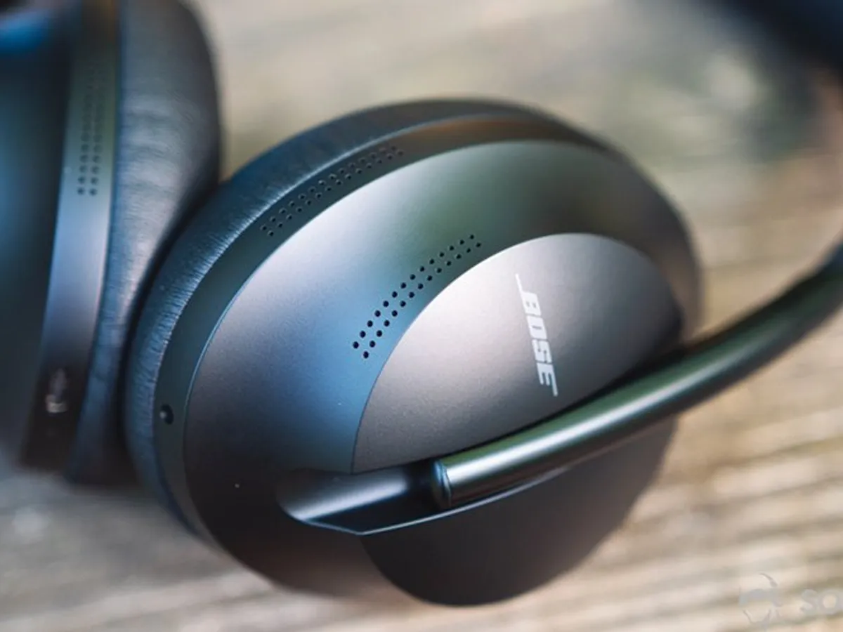 Bose Noise Cancelling Headphones 700