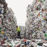 Estimările arată că, în ritmul actual, dacă nu se face nimic, cantitatea de plastic din oceane va depăși în greutate peștele care trăiește în ele