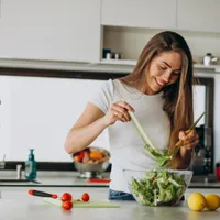 Alimente cu puține calorii, care te țin sătul mult timp. Ce să mănânci, dacă ții dietă - Foto: Freepik (Imagine cu rol ilustrativ)