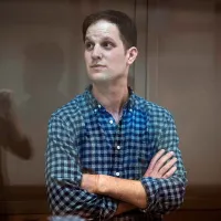 Evan Gershkovich, jurnalist WSJ,, face apel - Foto: Profimedia Images