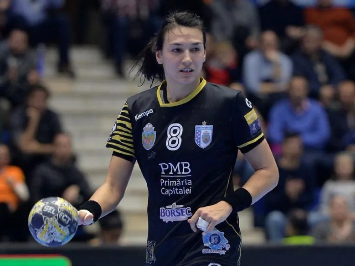 Cristina Neagu de la CM București - Foto: INQUAM PHOTOS / Octav Ganea
