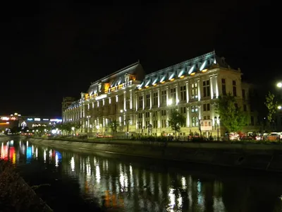 Bucureşti, Palatul Justiţiei (Tribunalul Mare), pe cheiul Dâmboviţei - Foto: Wikimedia/Britchi Mirela/CC BY-SA 4.0