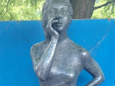 Românii au furat o statuie din patrimoniul Germaniei pe care voiau să o topească. Lucrarea de arta a fost găsită în Buzău