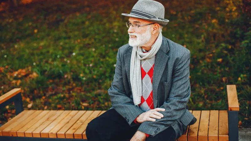 Care pensionari vor lua o mărire de pensie săptămâna această? CCR decide suma de bani - Foto: Freepik