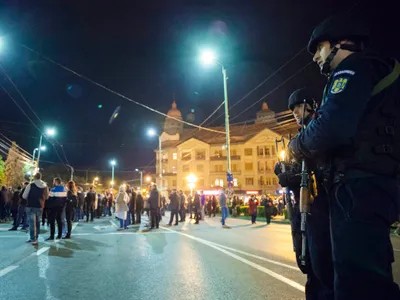 În Noaptea de Înviere, aproximativ 8000 de jandarmi pe străzi și pe lângă biserici - FOTO: Inquam Photos / Cornel Putan