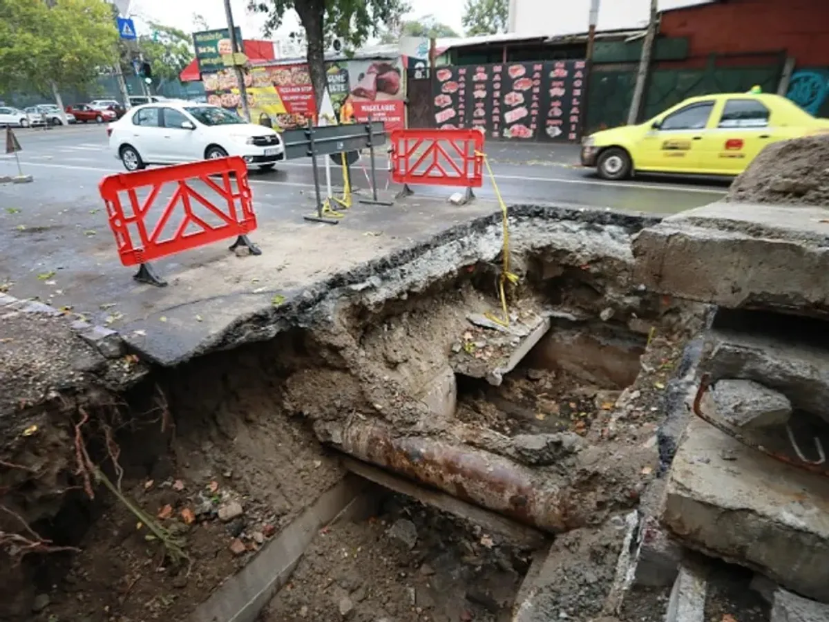 500 de blocuri din București, fără căldură și apă caldă aproape o săptămână. Conductele, și de 57 de ani