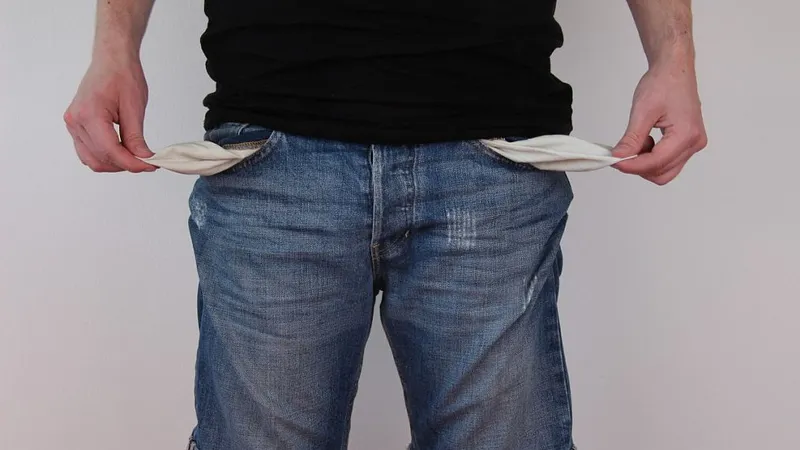 Ce înseamnă că inflaţia a scăzut sub 5%? Este vorba despre banii românilor - Foto: PXHere/CC0