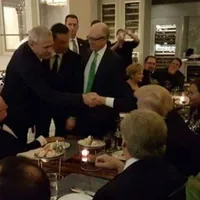 Liviu Dragnea ar fi plătit bani să dea mâna cu Trump. Fotografie postată chiar de liderul PSD