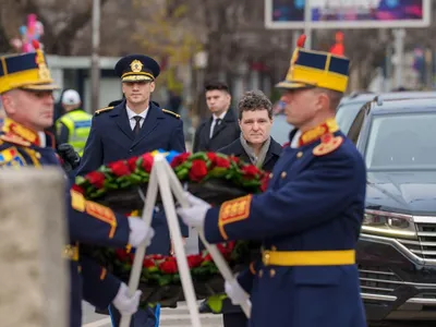 Nicușor Dan a depus o coroană de Flori la Monumentul Eroilor Revoluției - Foto: Administrația Prezidențială